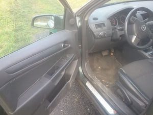 Opel astra (3 foto / 5)