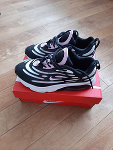 Vähekasutatud Nike Air Max Exosense tossud nr. 33,5 (1 foto / 4)