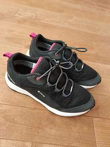 Слегка подержанные кроссовки Viking gtx № 36 (1 фото из 1)