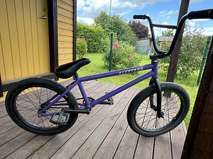 BMX (1 фото из 1)