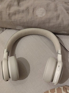 JBL Live 670NC Juhtmevabad kõrvaklapid (1 foto / 4)