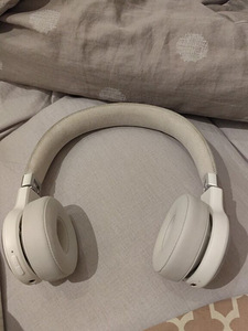 JBL Live 670NC Juhtmevabad kõrvaklapid (2 foto / 4)