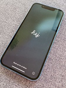 iPhone 13 mini (128 ГБ) (1 фото из 3)
