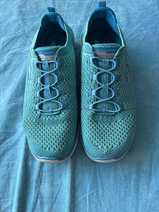 Skechers (1 фото из 4)