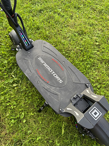 Dualtron Thunder 2 Elektritõukeratas (3 foto / 6)