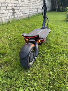 Dualtron Thunder 2 Elektritõukeratas (6 foto / 6)