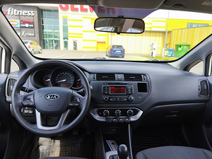 Kia Rio (6 фото из 10)