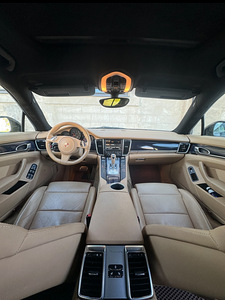 M/V Porsche Panamera (9 foto / 12)