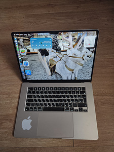Apple MacBook Air 15 M2 2023 8/256 (1 foto / 8)