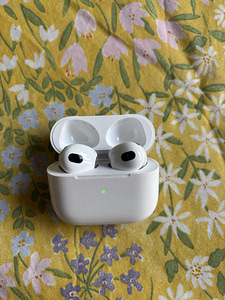 Originaal Apple AirPods 3rd Generation (2 foto / 4)