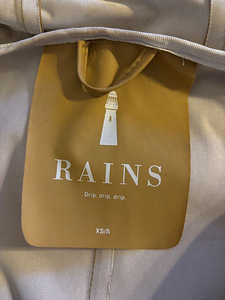 Rainsi kapuutsiga unisex vihmajakk (5 foto / 5)