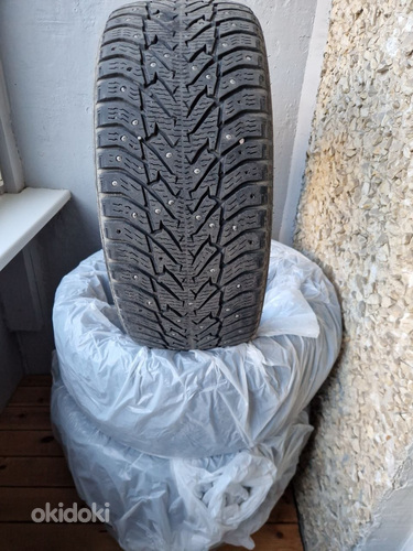 Talverehvid 4 tk BRIDGESTONE NORANZA 225/40 R18 naastudega