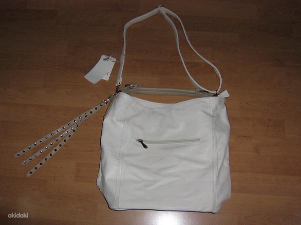 Новая кремово-белая вместительная сумка,много отделений (фото #1)