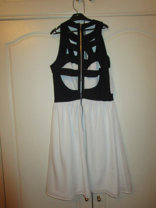 Kleit 146-152-158cm (XS/32/34) (2 foto / 2)