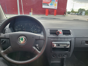 SKODA FABIA 1.2 47kw (8 foto / 10)