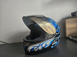 Motovarustus (6 foto / 10)