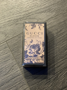 Naistel Gucci bloom 30ml edp uus ORIGINAAL kinnises pakendis (1 foto / 1)