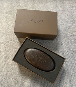 Новая щетка Gucci (1 фото из 3)