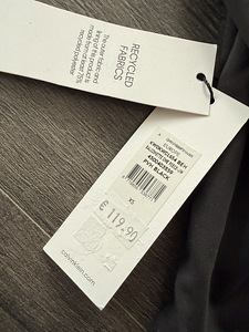 Uus Calvin Klein trikoo xs poe s119.90 (4 foto / 4)