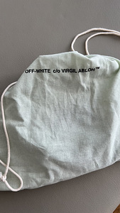 Off-white vöö (3 foto / 5)