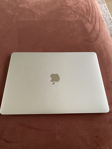 Apple Macbook PRO, 128GB, 2017 (1 foto / 4)
