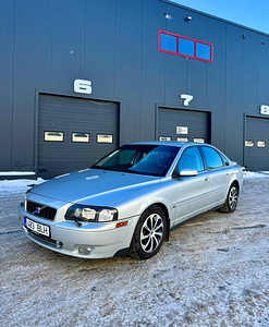 Volvo S80 2.4D - 2005 (3 foto / 9)