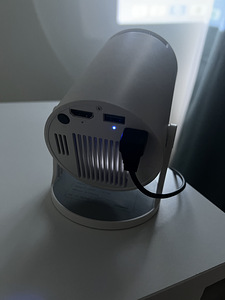 Portatiivne projektor HY300Pro (2 foto / 8)