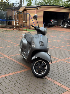 Piaggio vespa super sport 125 (2 foto / 10)