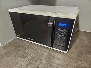 Samsung mikrolaineahi, 23 L, 800 W (1 foto / 4)