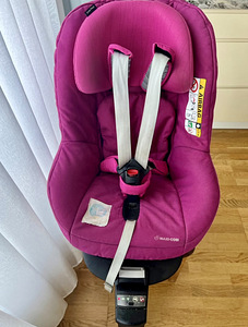 Maxi-Cosi 2wayPearl + 2WayFix Baby/Toddler Car Seat (1 foto / 2)