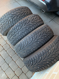 Talvised naastrehvid 215/65 R16, SUV (2 foto / 3)