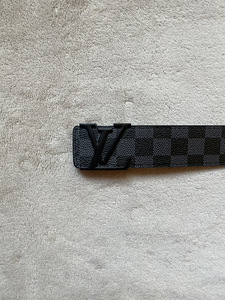 LV Черный Ремень (2 фото из 2)