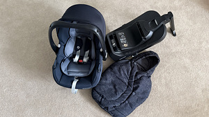 Maxi-Cosi turvahäll + ISOFIX alus + ümbrik (1 foto / 3)