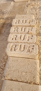 Брикеты RUF (2 фото из 4)