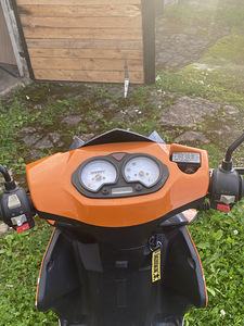 Продам мопед, роллер (5 фото из 5)