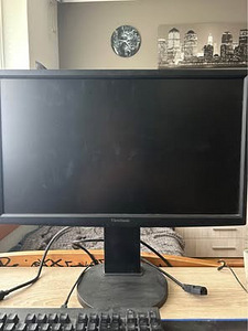 ViewSonic Monitor (1 foto / 4)