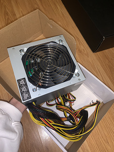 700W Power Supply Блок питания SL-700 Plus (1 фото из 7)