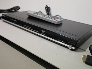 Multiregion DVD player Toshiba SD-470EKE (4 foto / 8)