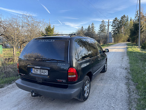 Chrysler voyager 2.5D (3 foto / 15)