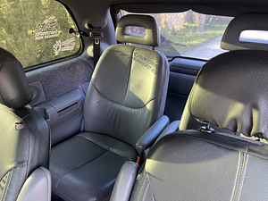 Chrysler voyager 2.5D (7 foto / 15)