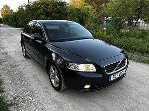 Volvo S40 2.0D 100kw 2010A (8 foto / 13)