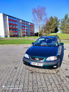 TOYOTA AVENSIS (1 foto / 12)