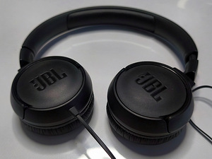 JBL T500 kõrvaklapid (1 foto / 7)