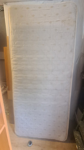 Madrats 200 x 90 cm (1 foto / 2)