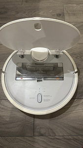Хіоmi robot vacuum cleaner (2 фото из 3)