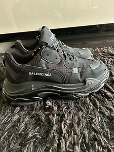 Balenciaga tossud, suurus 43, LUKSUSLIK KOOPIA (2 foto / 4)