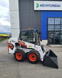 Bobcat S450 (2 foto / 10)
