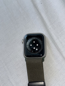 Apple Watch Series 9 GPS + eSIM (Cellular) (2 foto / 5)