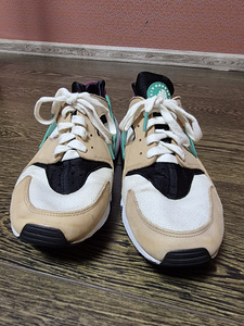 Nike huarache s.44,5 (4 foto / 4)