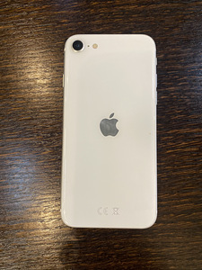 iPhone SE 2020 (1 фото из 3)